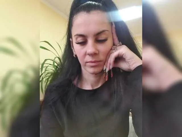 1Glorya1 on BongaCams