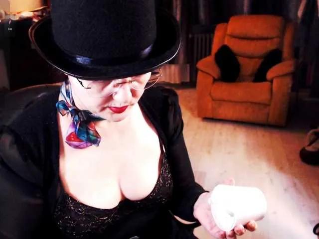 1imperatriza on BongaCams