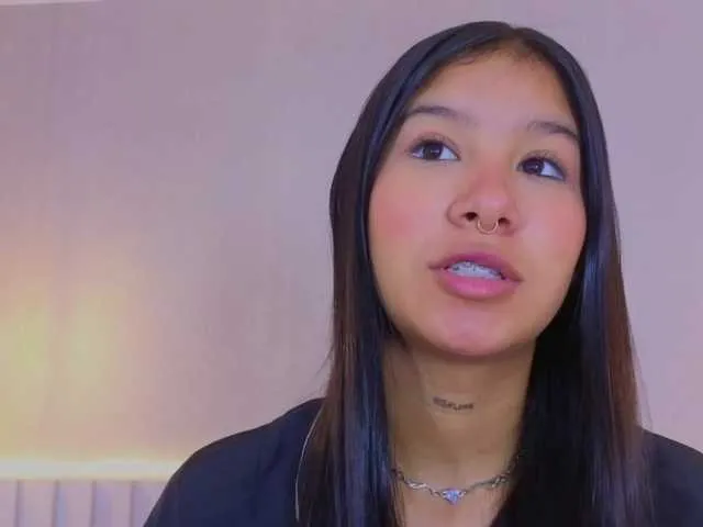 Aida-Moreno on BongaCams