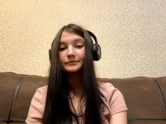 Freechat AideLandaker on BongaCams