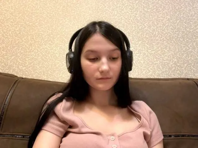 Freechat AideLandaker on BongaCams