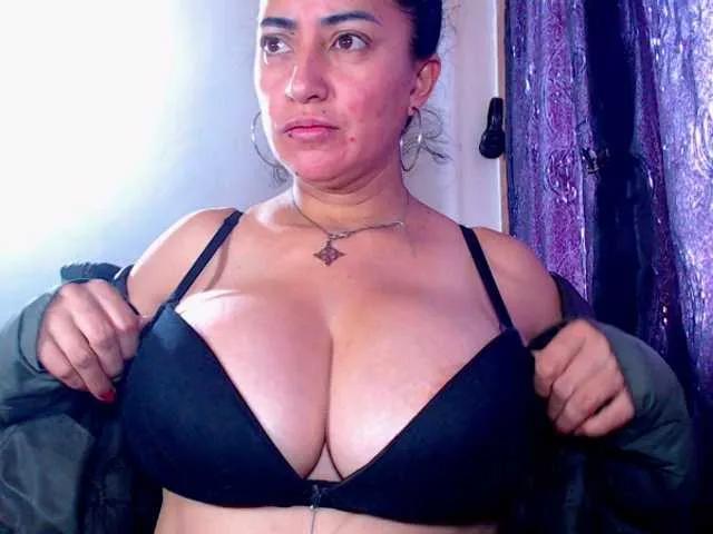 Freechat AlexandrinaFenix on BongaCams