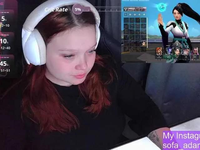 AlinaAdams on BongaCams