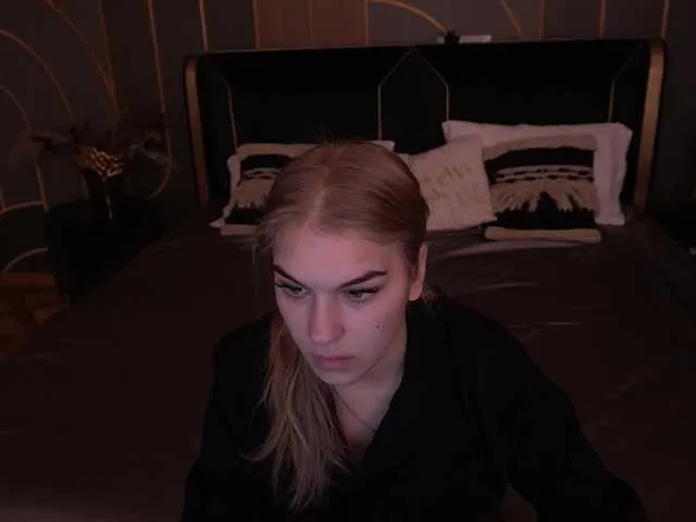 AlinaLemon on BongaCams