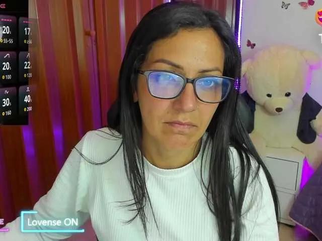 Offline alma-blue on BongaCams