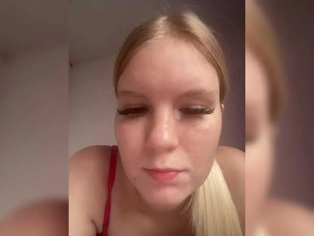 Amelia2004 on BongaCams