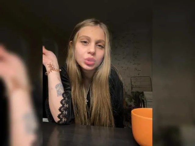 Annetoni — Freechat on BongaCams
