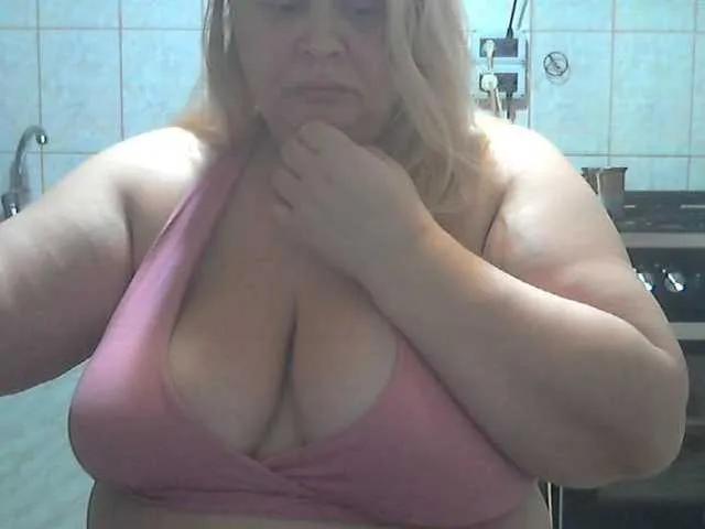 Offline AriannaMilf on BongaCams