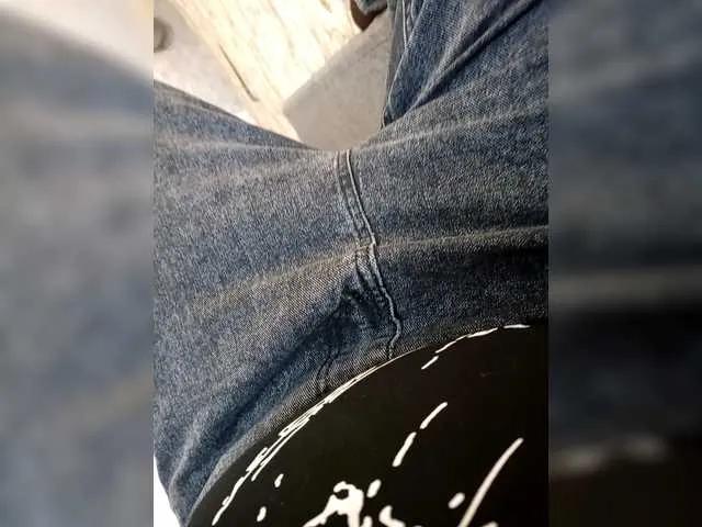 Offline Artem29aAlisa29 on BongaCams