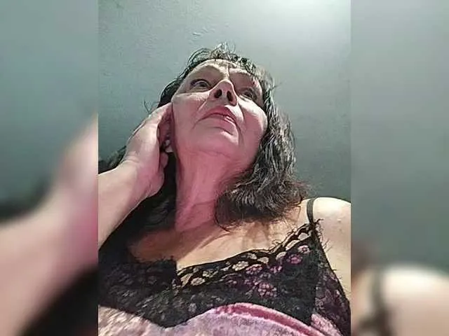 Offline asya18 on BongaCams