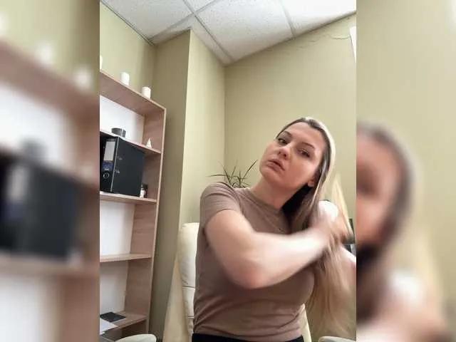 BongaCams BeccaJoy is Freechat BeccaJoy — Intelligence, charisma, sense of humor. I am crazy about guys in shirts