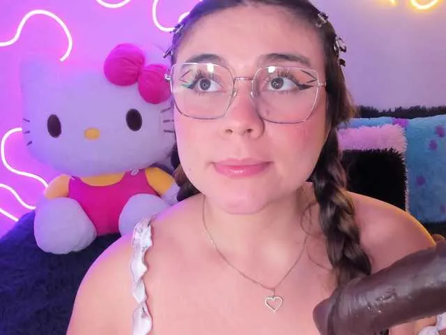 Offline Belacurvyx on BongaCams