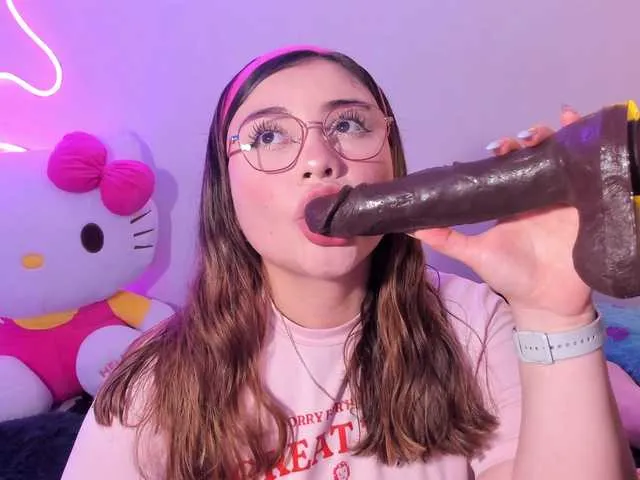 Offline Belacurvyx on BongaCams