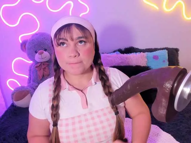 Offline Belacurvyx on BongaCams