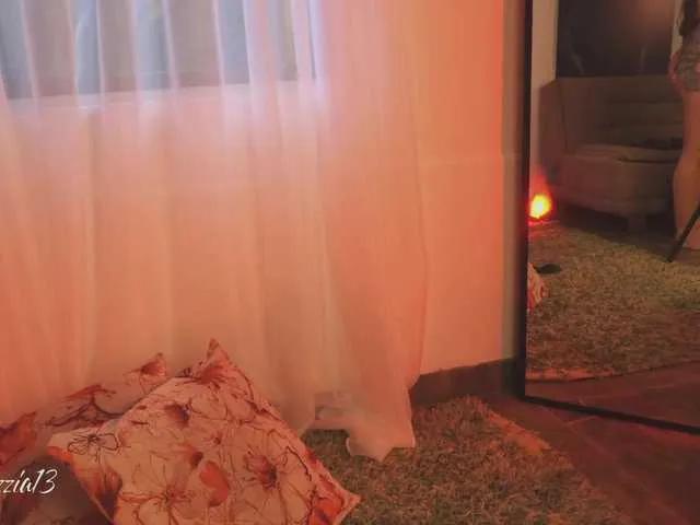 Freechat Bellapazzia on BongaCams