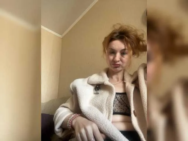 Blue-Agata — Hi everyone! In the group chat, there's dancing, striptease, and teasing.In the private chat, it's the same, plus a little ass and pussy up close.Discuss group and private chats in advance in PM!I don't communicate on other platforms!!!!