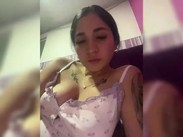 Offline britt-grey on BongaCams