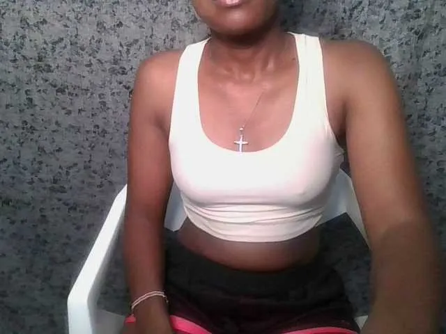 Offline Brunnette-blonde on BongaCams