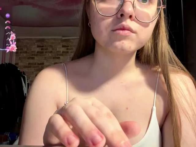 Offline CelinaMacguire on BongaCams