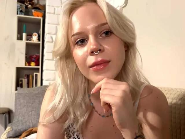 ChelseaLascurain —  Slow sensual teasing
 Deep eye contact & good vibes
 Club rhythms & gentle moves
 Flirty talks that make her smile