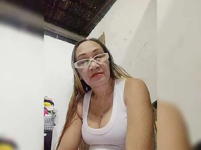 Offline cherrywhite03 on BongaCams