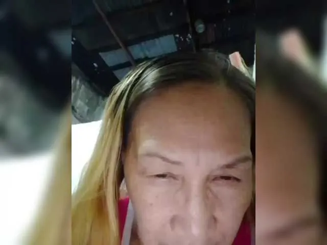 Offline cherrywhite03 on BongaCams