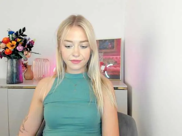 Offline CindyGlam on BongaCams