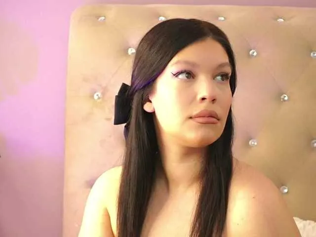 ClaraPasssion on BongaCams