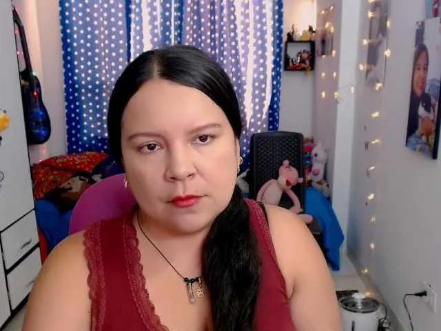 Offline clarie- on BongaCams