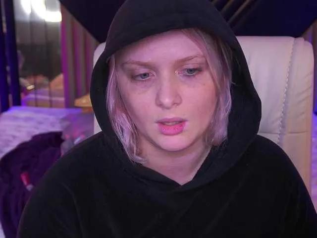 Freechat CoolTatis on BongaCams