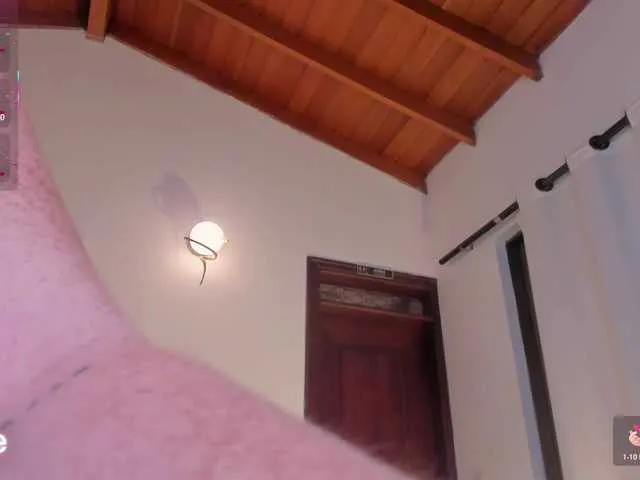 CorinneRusso on BongaCams