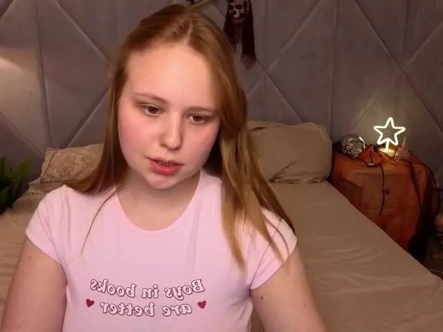 CrystallPaws on BongaCams