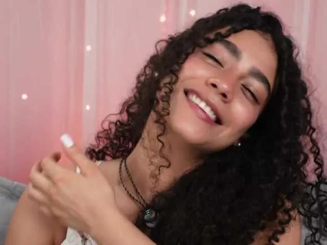 curlysexi on BongaCams
