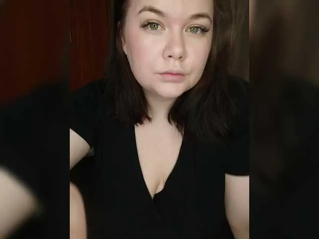 Offline Cutecheeks on BongaCams