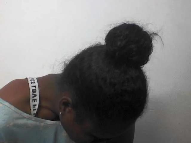 Freechat Cutie12 on BongaCams