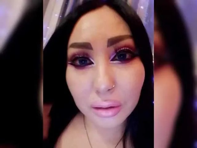 DiamondKey on BongaCams