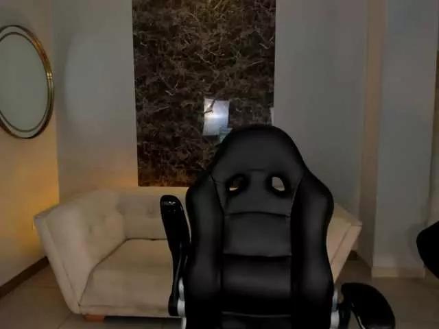 Offline DominiqueVega on BongaCams