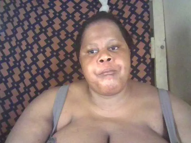 Ebonymagixs on BongaCams