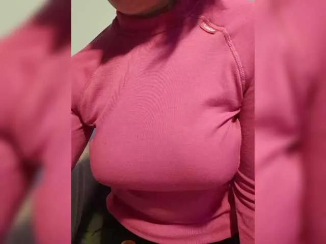 Offline ElitalianMilf on BongaCams