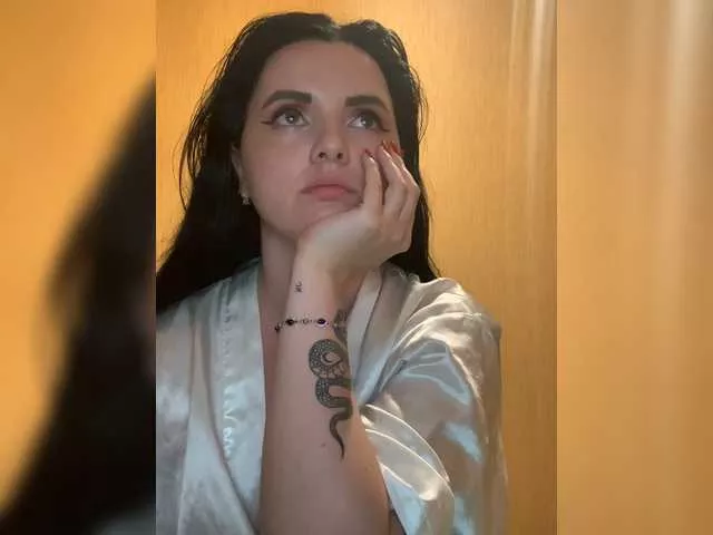 Offline Elithabeth7 on BongaCams