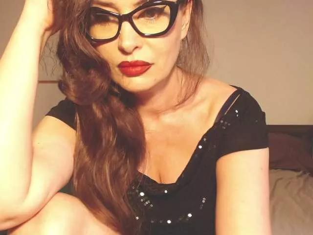 ellaine on BongaCams 