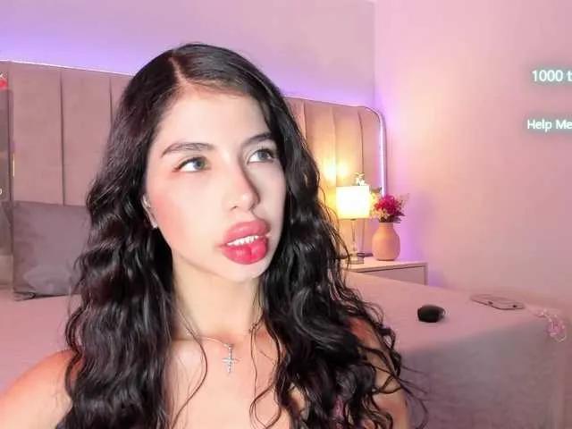 Freechat EllaThorne on BongaCams