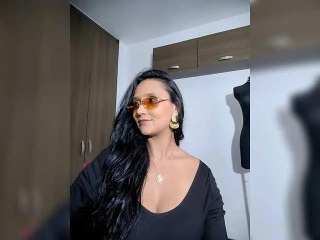 Emeraldgem on BongaCams 