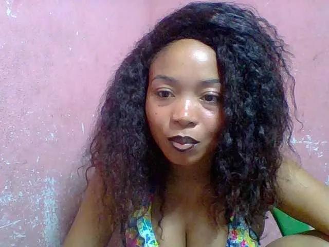 Estelahh on BongaCams 