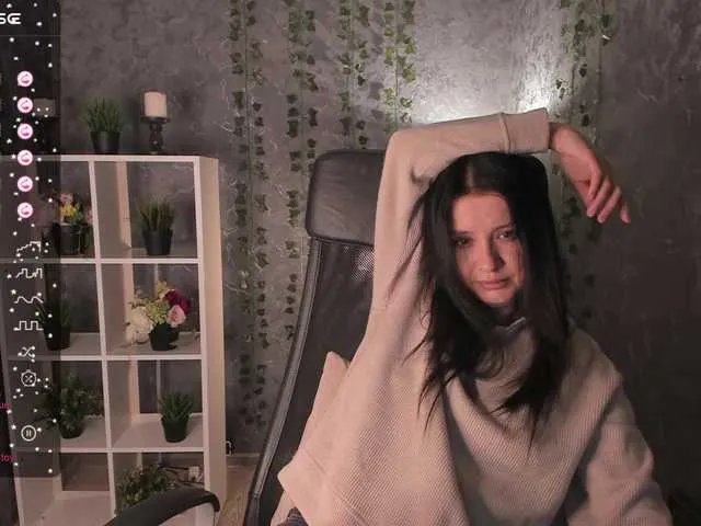 EvaRoughe on BongaCams