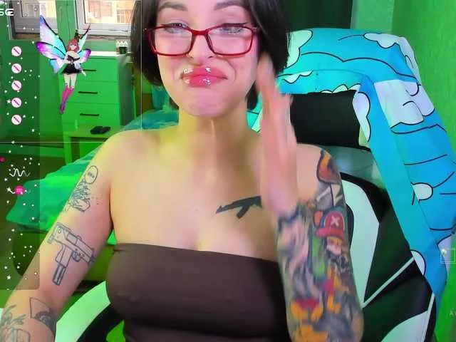 folinskaayaa on BongaCams