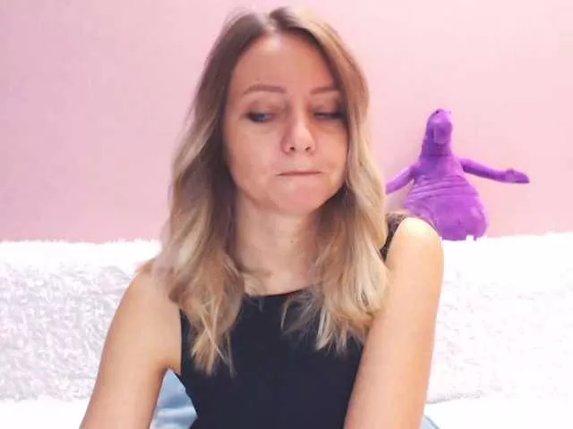 Gamora- on BongaCams