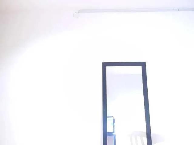 Offline goldenn-ass on BongaCams