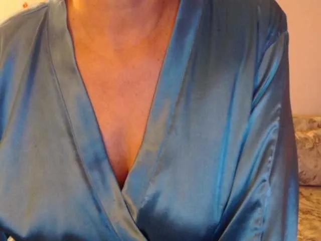 Freechat goodSnowQueen on BongaCams