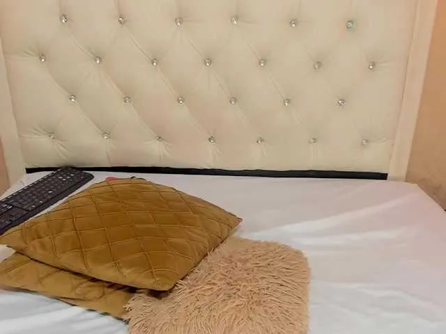 Hadley- on BongaCams